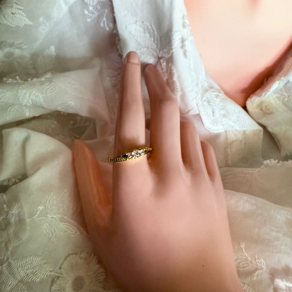 18K Gold Plated Bridal Ring with Zirconia - Picture 6 of 9